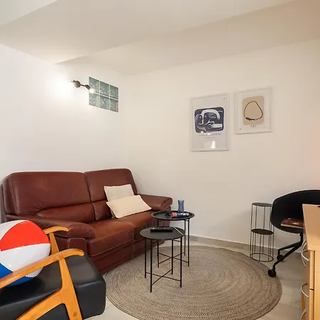 アパート Olea ポレッチ